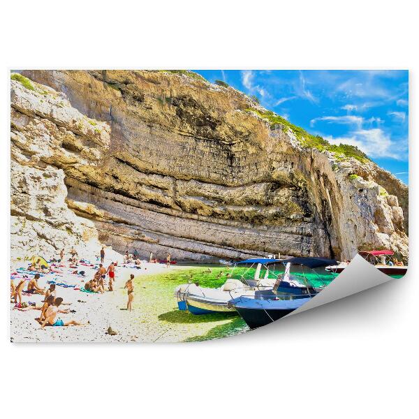 Poszter tapéta Köves strand csónakok sziklák turisták