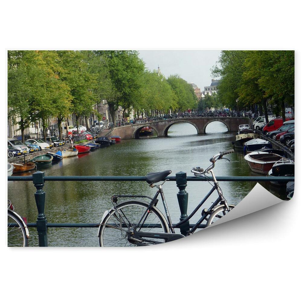 Poszter tapéta Csatorna, kerékpárok, híd, csónakok, város