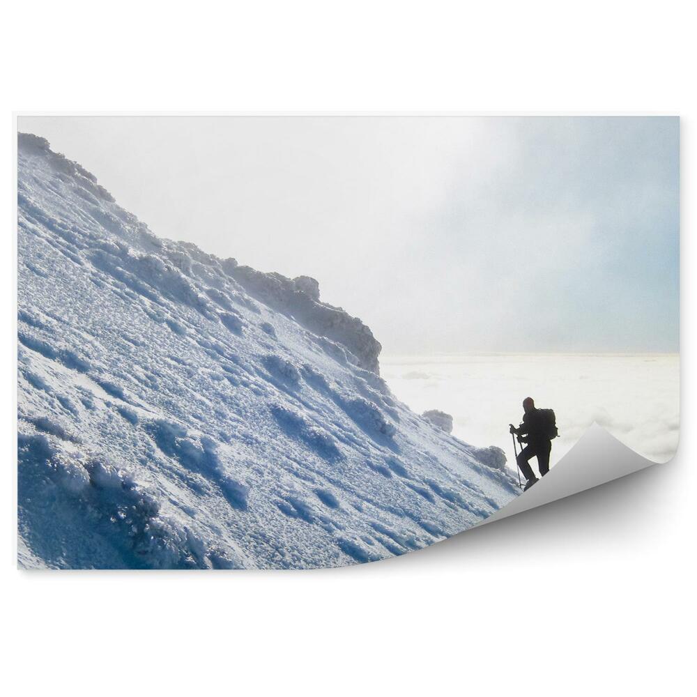 Öntapadó fotótapéta Természetjáró hegyek téli hó köd ég