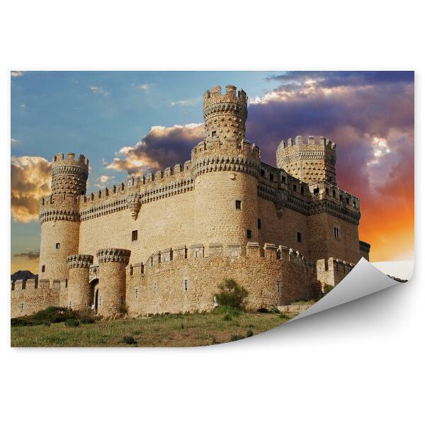 Fotótapéta Régi téglából épült várhegyek ragyognak a napon