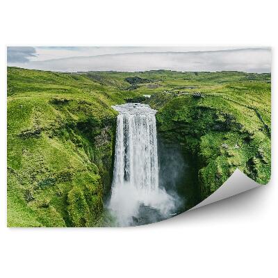 Öntapadós fotótapéta falra Zöld mezők vízesés turisták táj