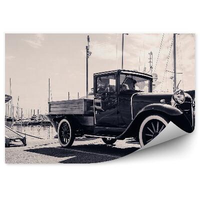 Fotótapéta Klasszikus teherautó a kikötőben