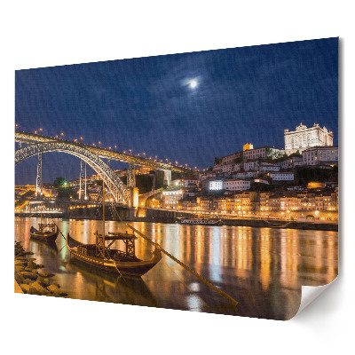 Retro poszter Porto éjszaka a híddal és a folyóval