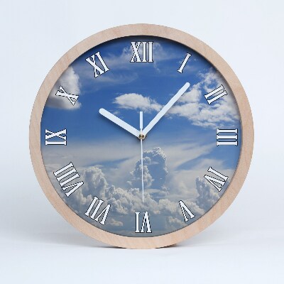 Kerek fa óra Felhők az égen