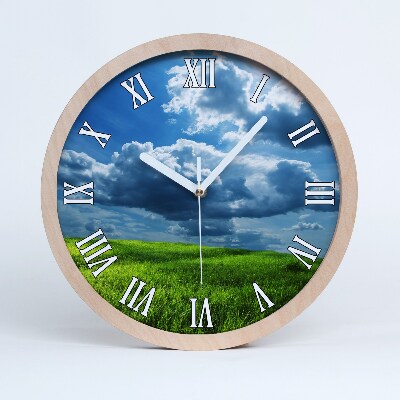 Fa óra Felhők a mező felett