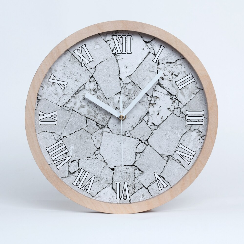 Fából készült óra Kő fal