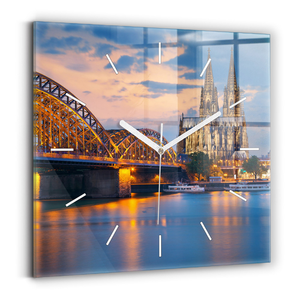 Szögletes fali üvegóra 30x30 Kilátás a városházára