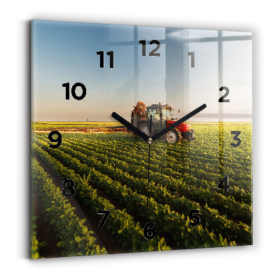 Négyzet alakú üvegóra 30x30 Traktor egy mezőgazdasági területen