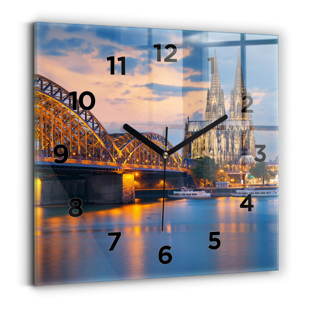 Szögletes fali üvegóra 30x30 Kilátás a városházára