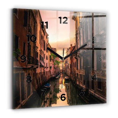 Szögletes üvegóra 30x30 Kilátás a csatornára a városban