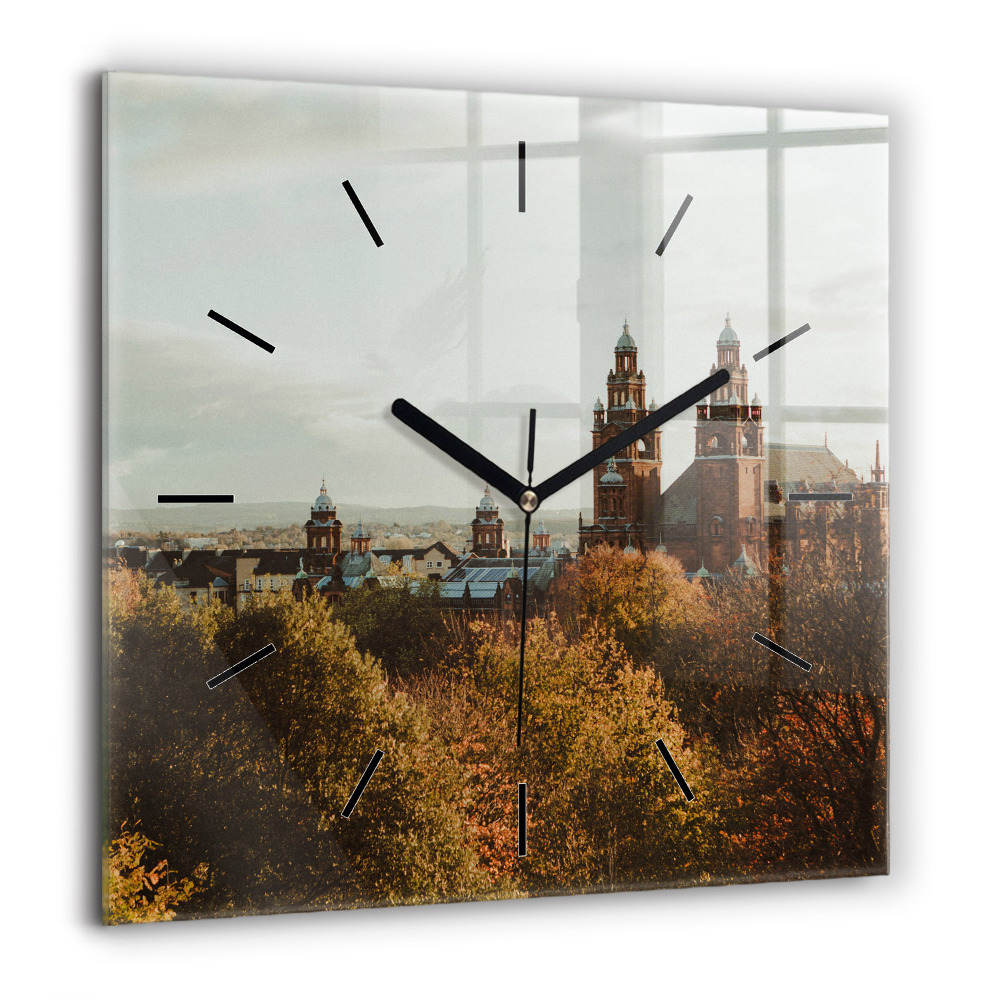 Szögletes üvegóra 60x60 Művészeti galéria Glasgow-ban