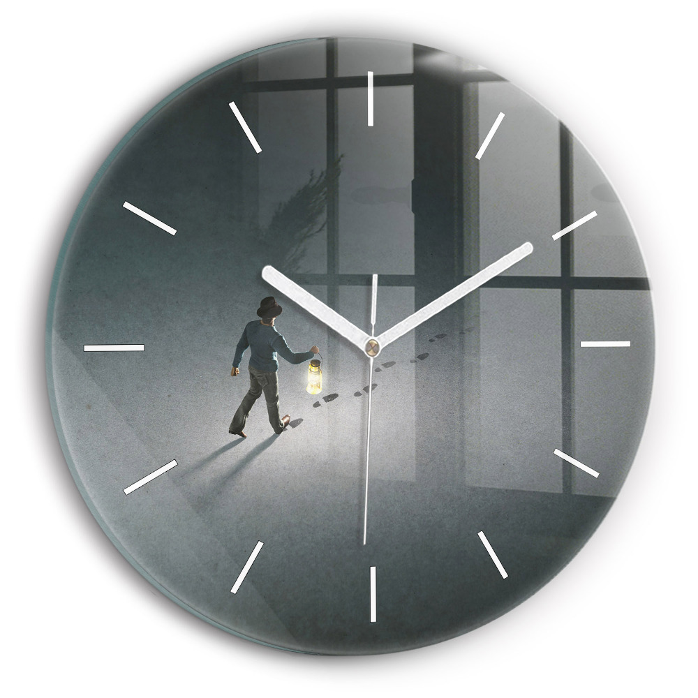 Kerek falióra 30 cm Vándor a sötétben